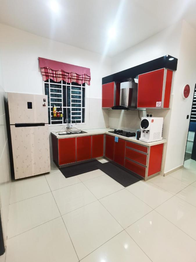 Bandar Melaka Family Bungalow Private Pool Bbq Wifi Netflix Екстер'єр фото