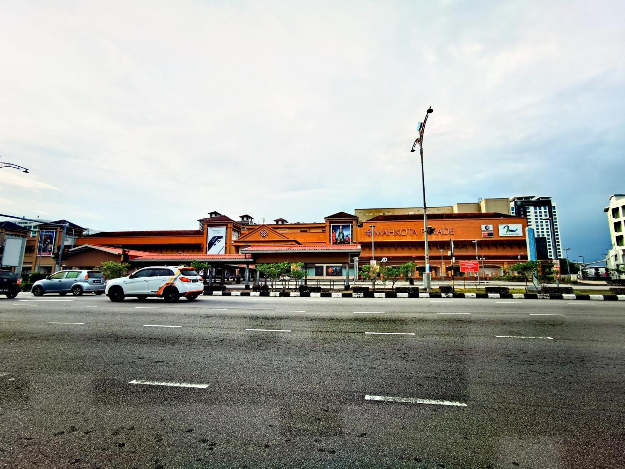 Bandar Melaka Family Bungalow Private Pool Bbq Wifi Netflix Екстер'єр фото