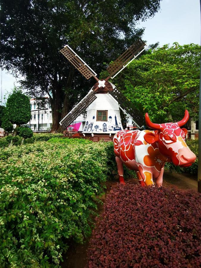 Bandar Melaka Family Bungalow Private Pool Bbq Wifi Netflix Екстер'єр фото