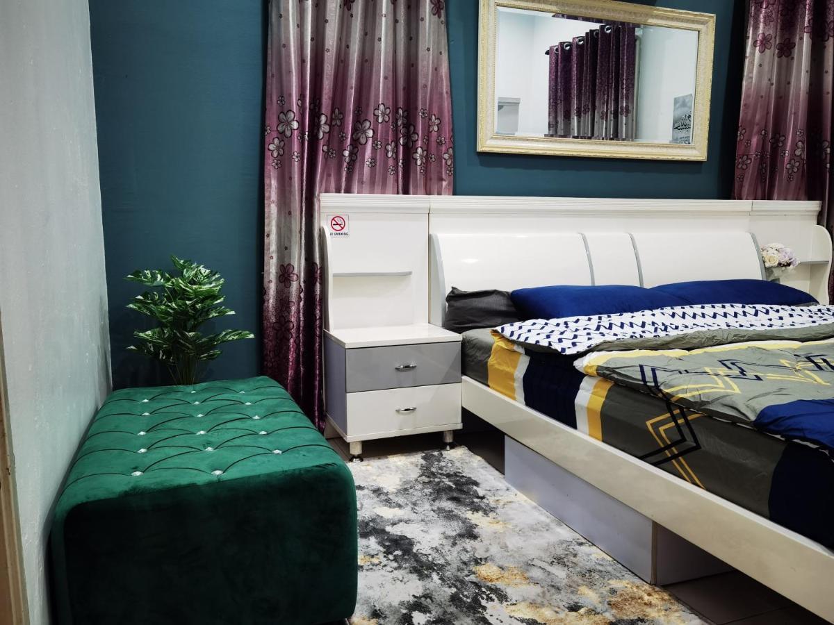 Bandar Melaka Family Bungalow Private Pool Bbq Wifi Netflix Екстер'єр фото