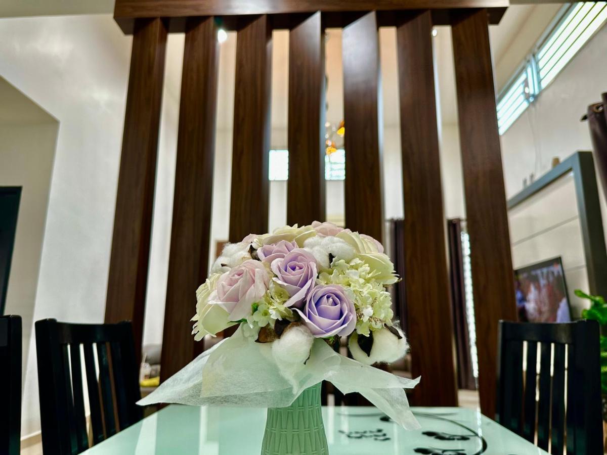 Bandar Melaka Family Bungalow Private Pool Bbq Wifi Netflix Екстер'єр фото