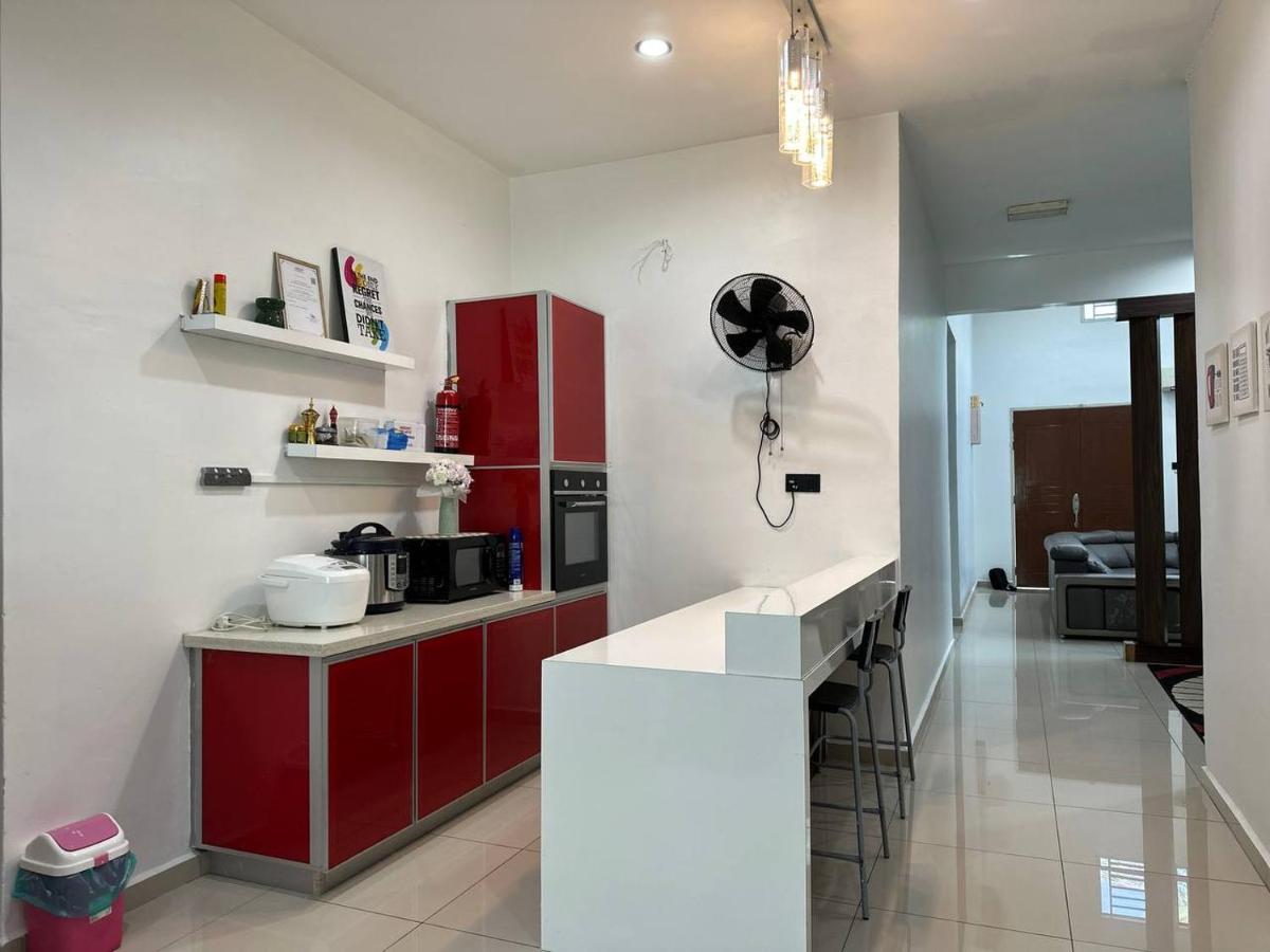 Bandar Melaka Family Bungalow Private Pool Bbq Wifi Netflix Екстер'єр фото
