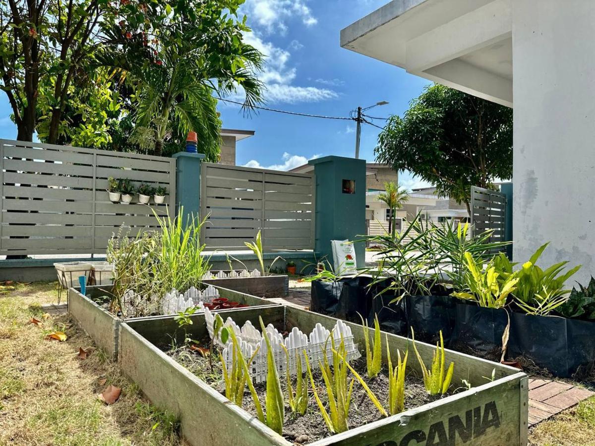 Bandar Melaka Family Bungalow Private Pool Bbq Wifi Netflix Екстер'єр фото