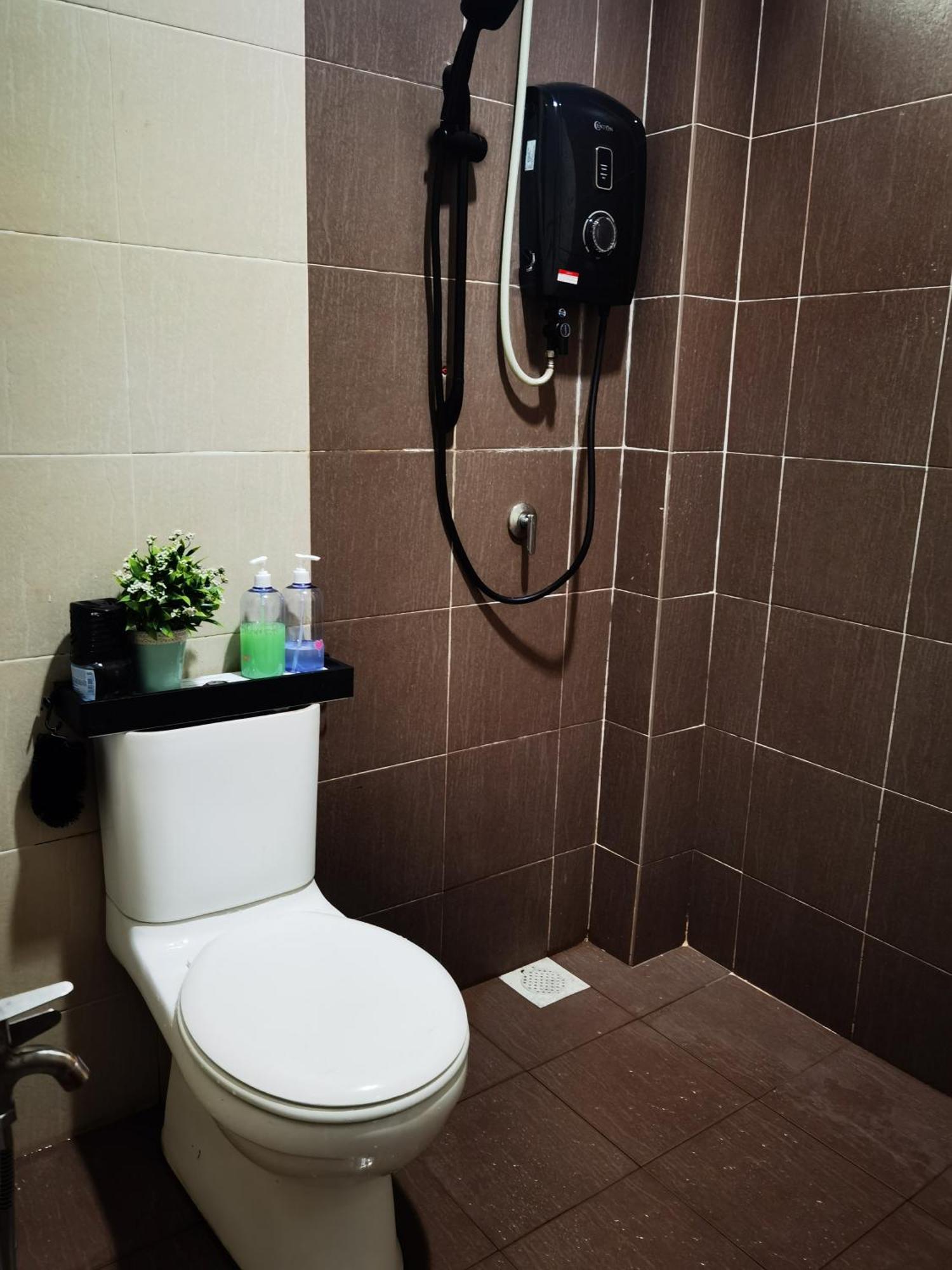 Bandar Melaka Family Bungalow Private Pool Bbq Wifi Netflix Екстер'єр фото